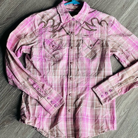 Bundle of two women’s pink western button-up shirts sz medium Cruel Girl & Roper - Picture 8 of 16